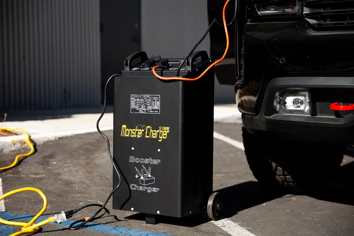 24/12 Volt Battery Charger Station with Display Screen L613