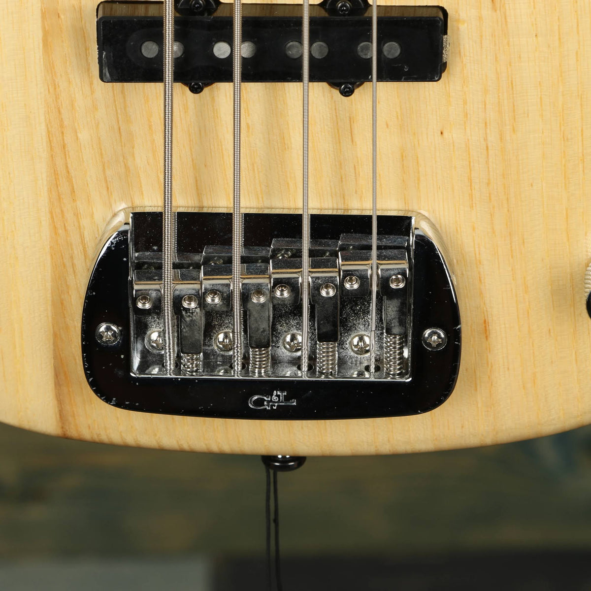 Natural Gloss 4-String Electric Bass C1249