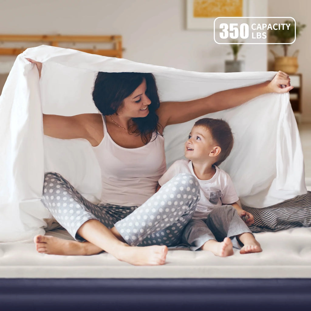 18 Inch Queen Air Mattress with Built in Pump L878