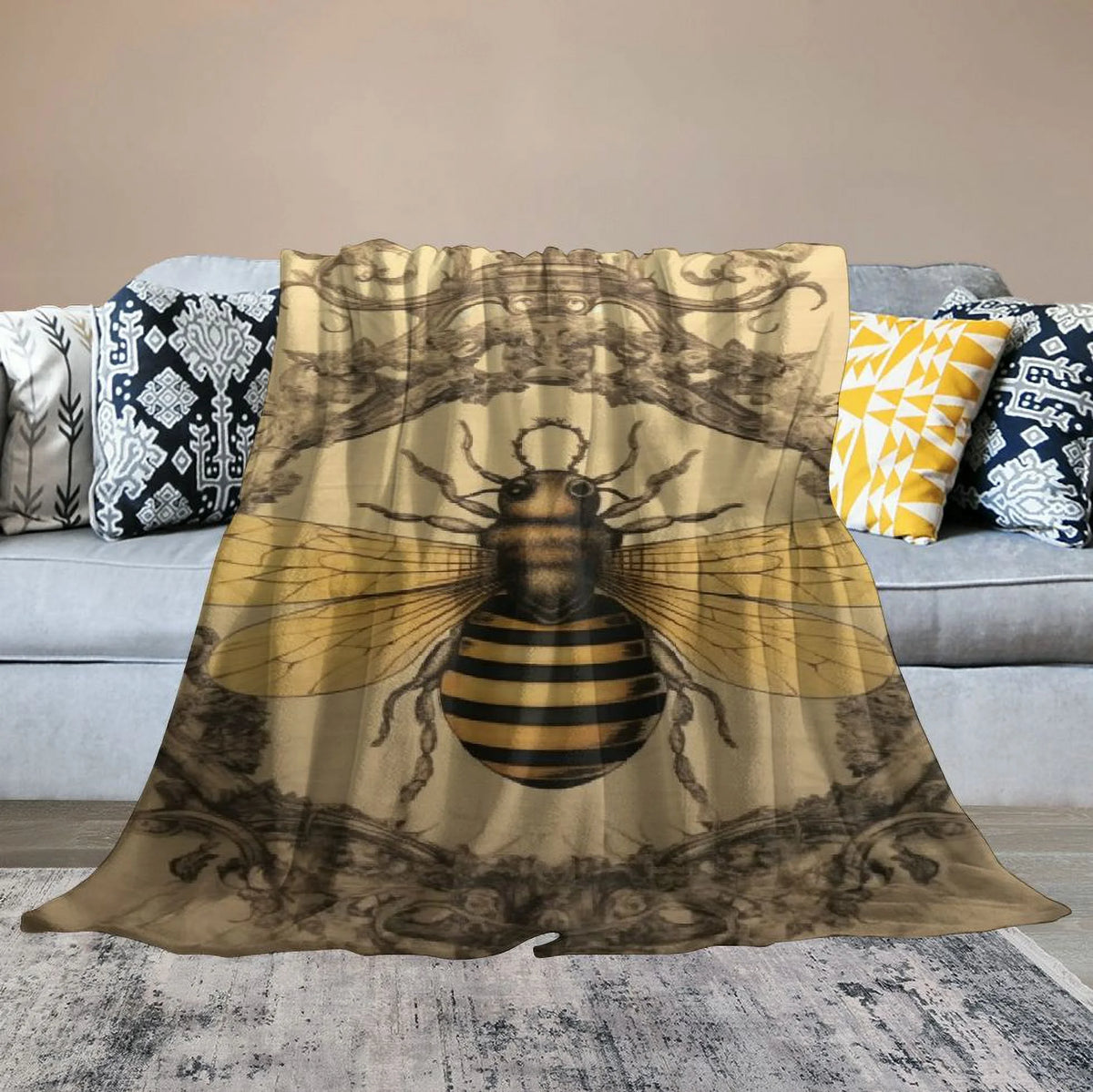 Queen Bee Throw Blanket P803352