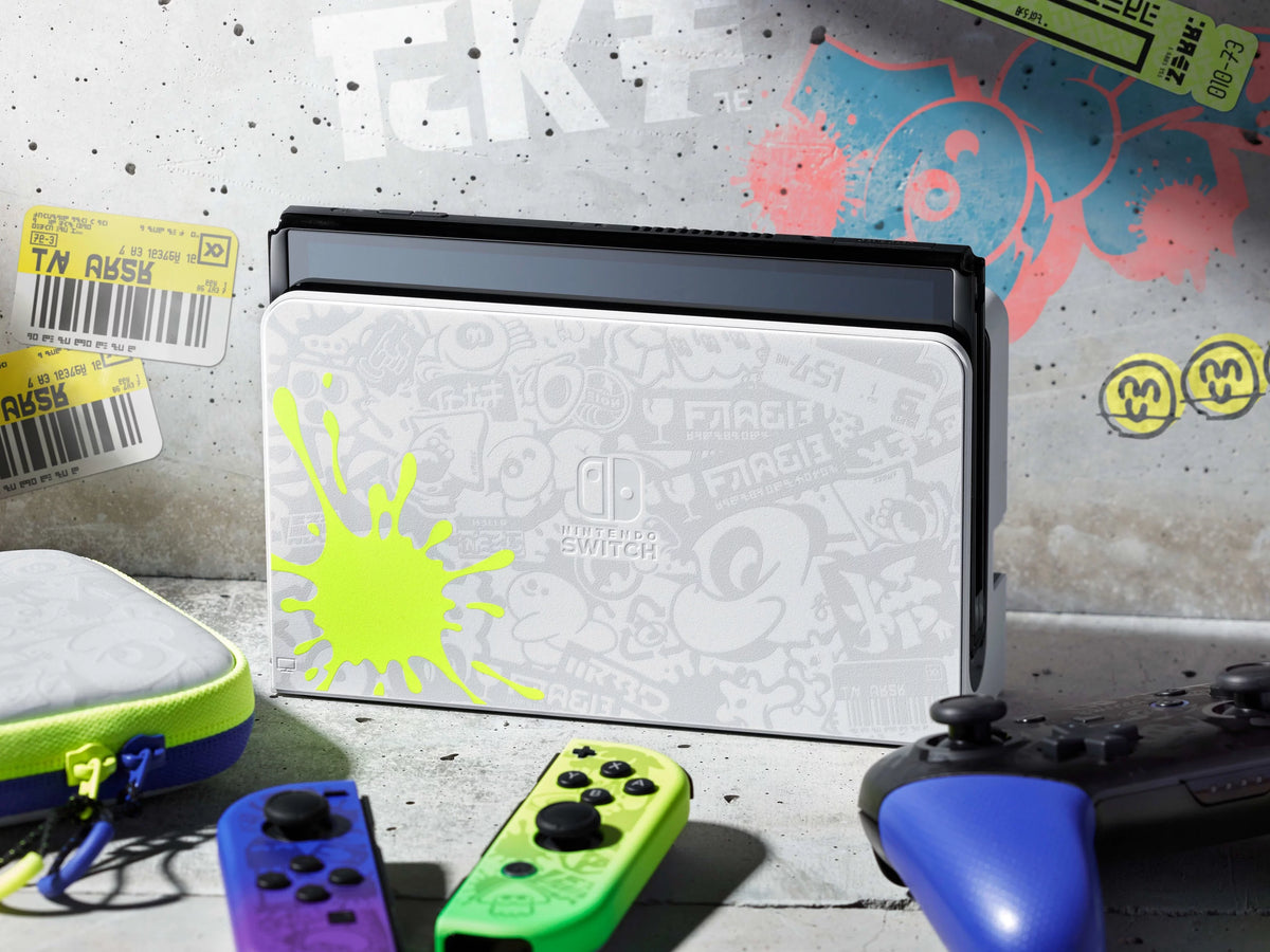 Nintendo Switch OLED Console with Game and Wireless Pro Controller A309