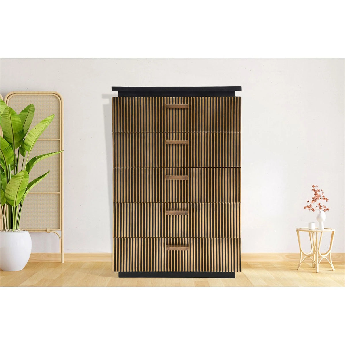 5-Drawer Wood Chest in Black/Gold O10691