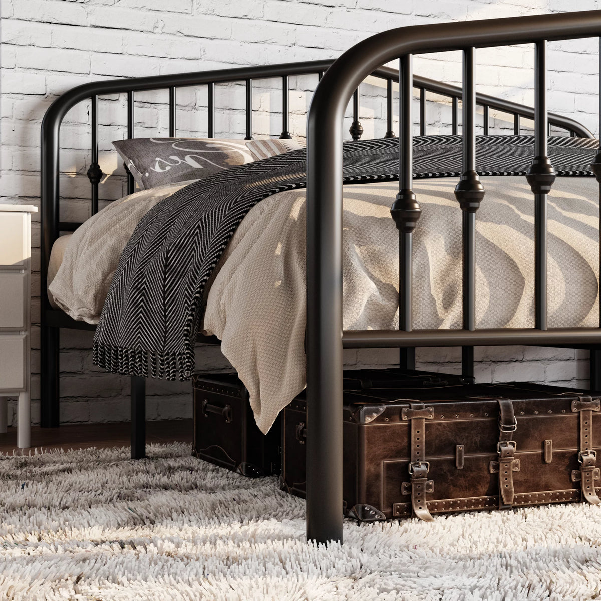 Black Queen Size Metal Platform Bed Frame with Headboard and Underbed Storage Z907