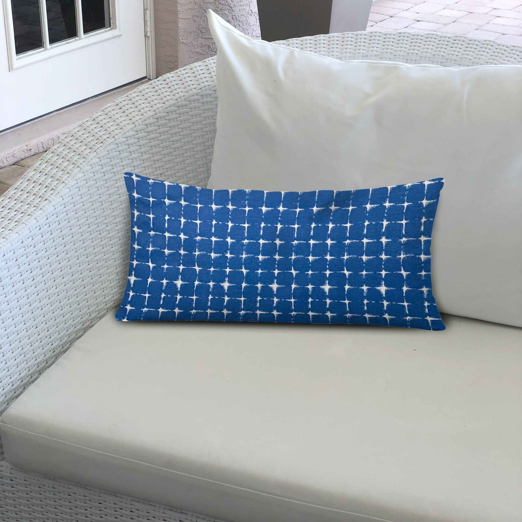 Soft Indoor/Outdoor Pillow with Zipper Cover 14 x 20 T5500