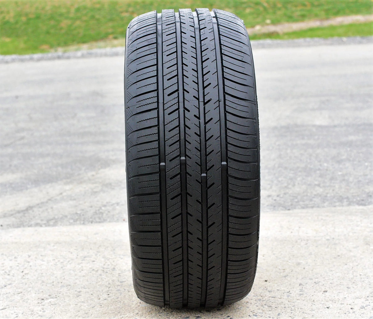 Pair of 2 245/40R18 97Y XL High Performance All Season Tires H118