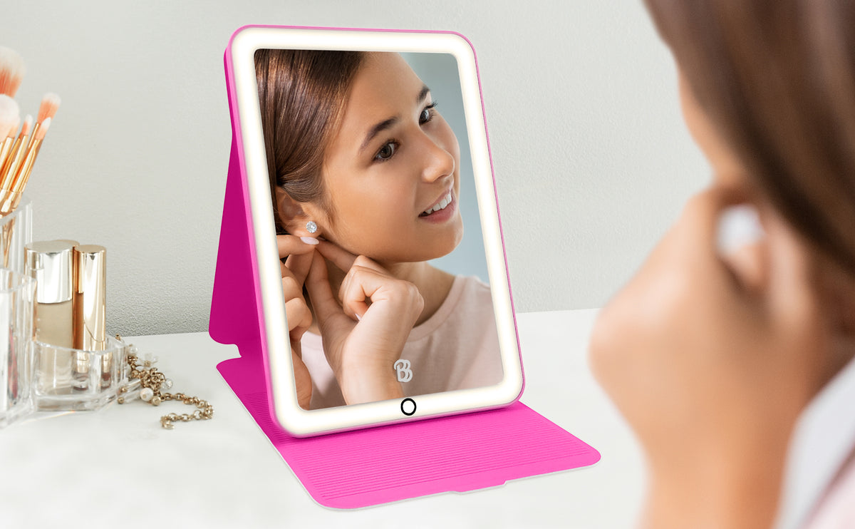 Barbie Travel Mirror with Light and Adjustable Stand Q486006