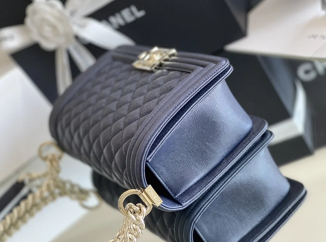 Medium Dark Blue Handbag L48907