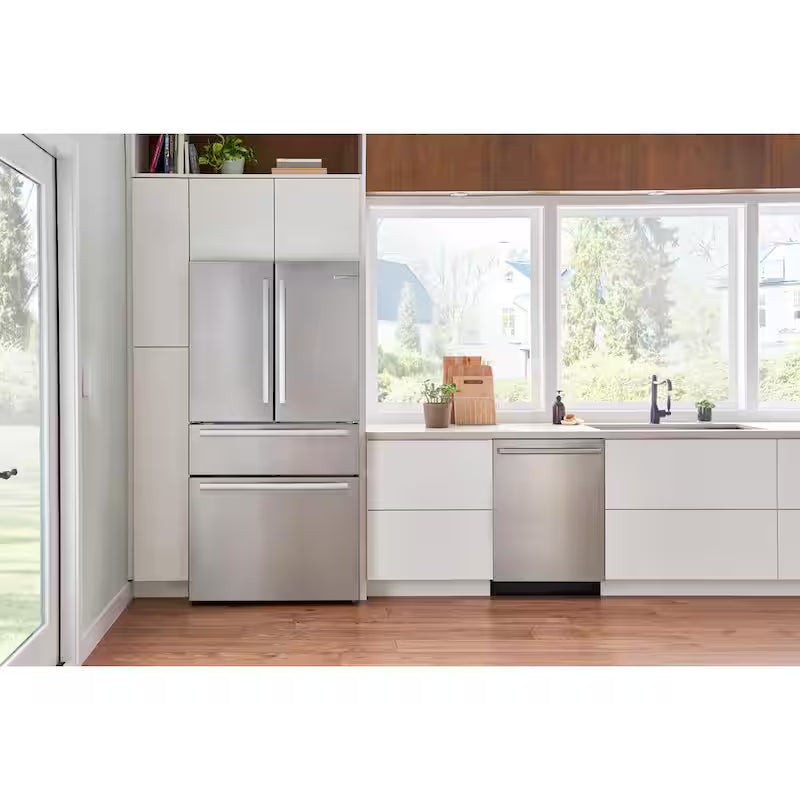 24 In Top Control Tall Tub Smart Dishwasher in Stainless P550