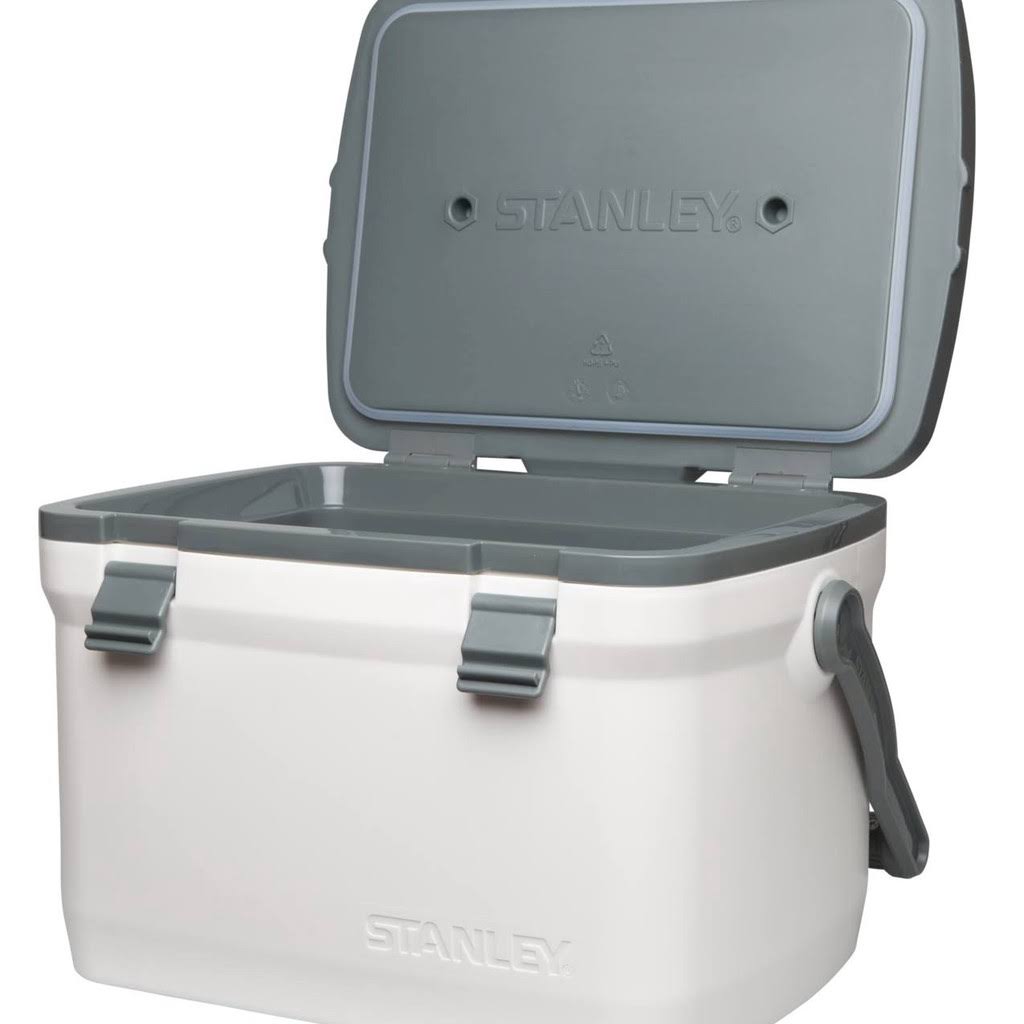 16 Quart Outdoor Cooler, Green Y661665