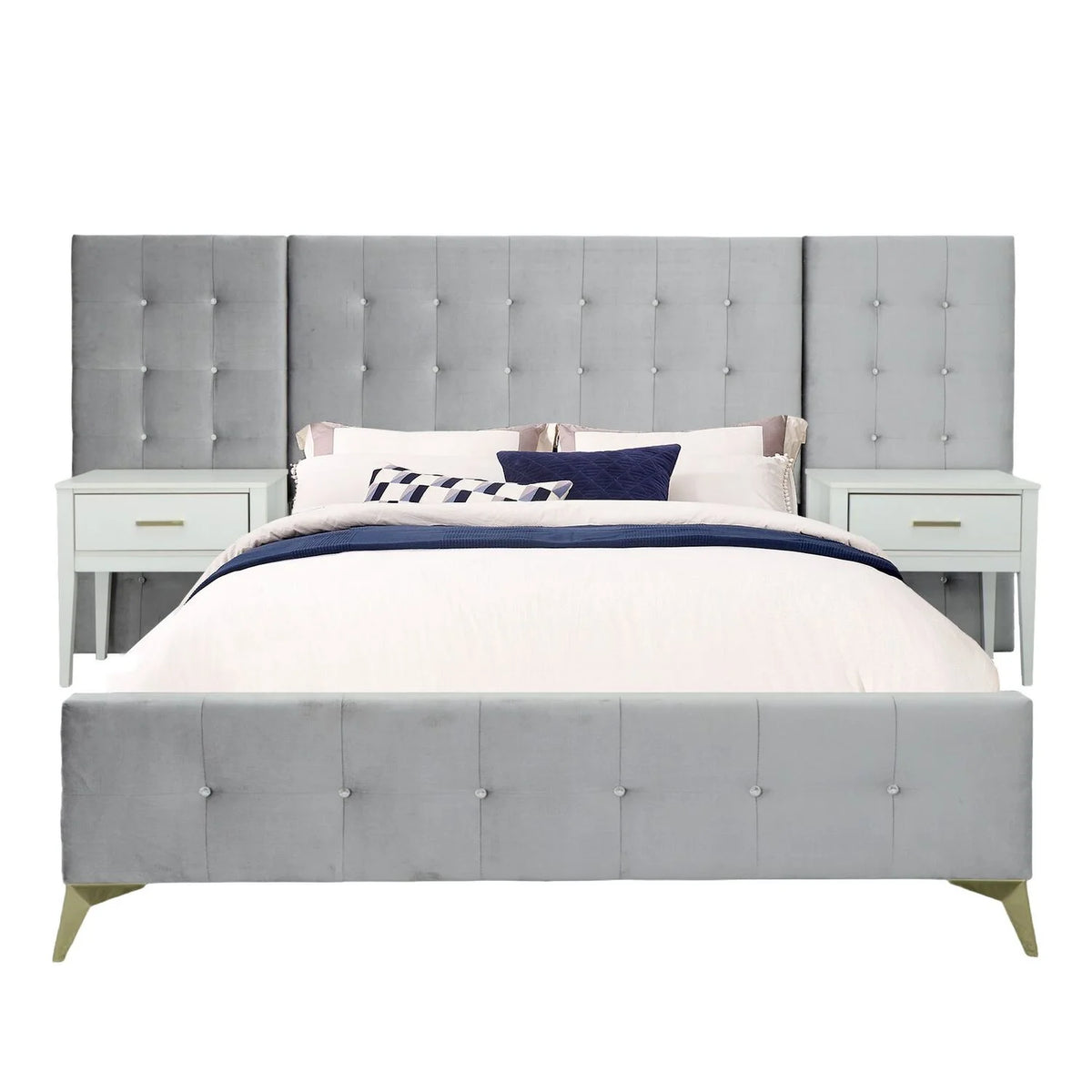 King Bed with 2 Nightstands Q749952
