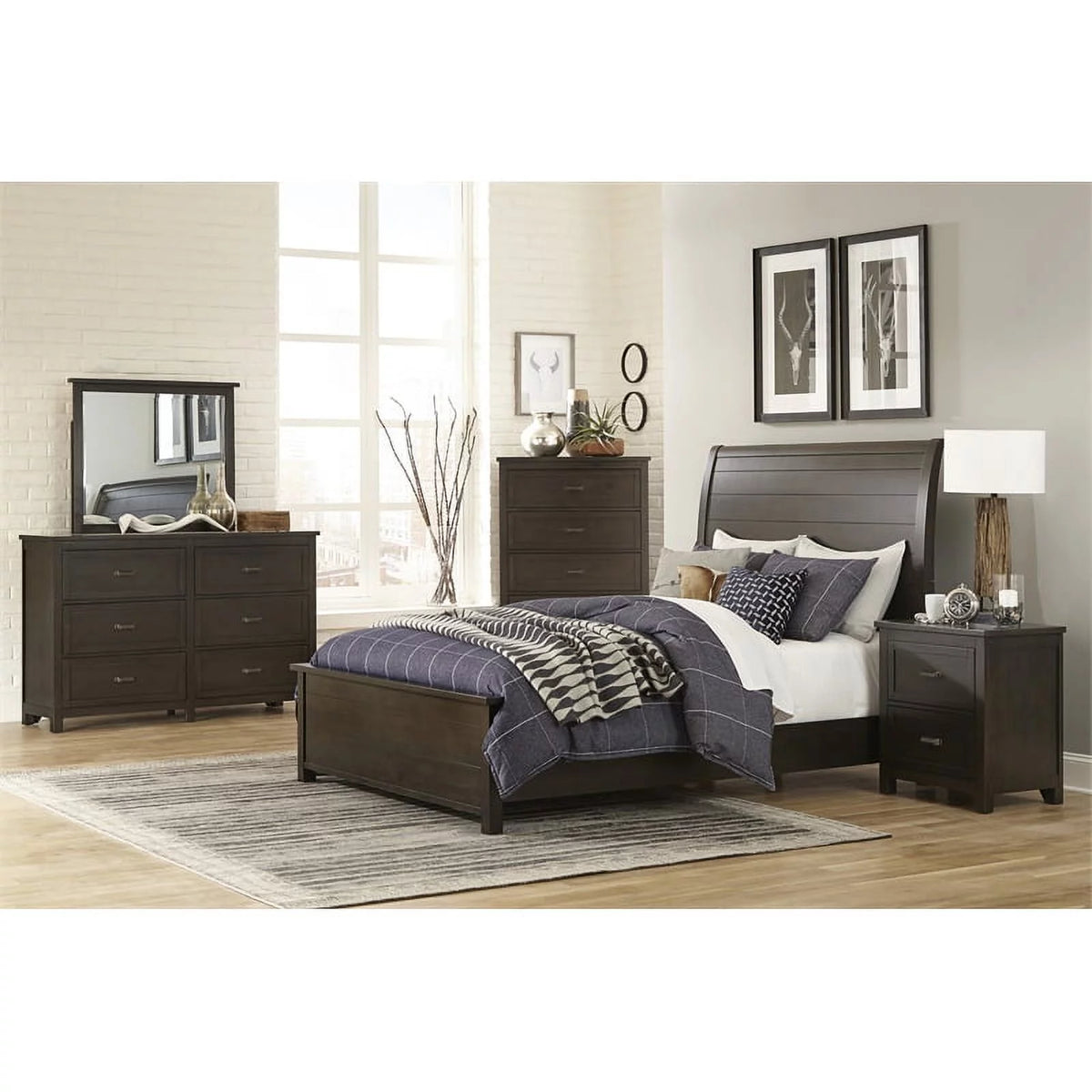 California King Sleigh Bed in Dark Cherry H4997