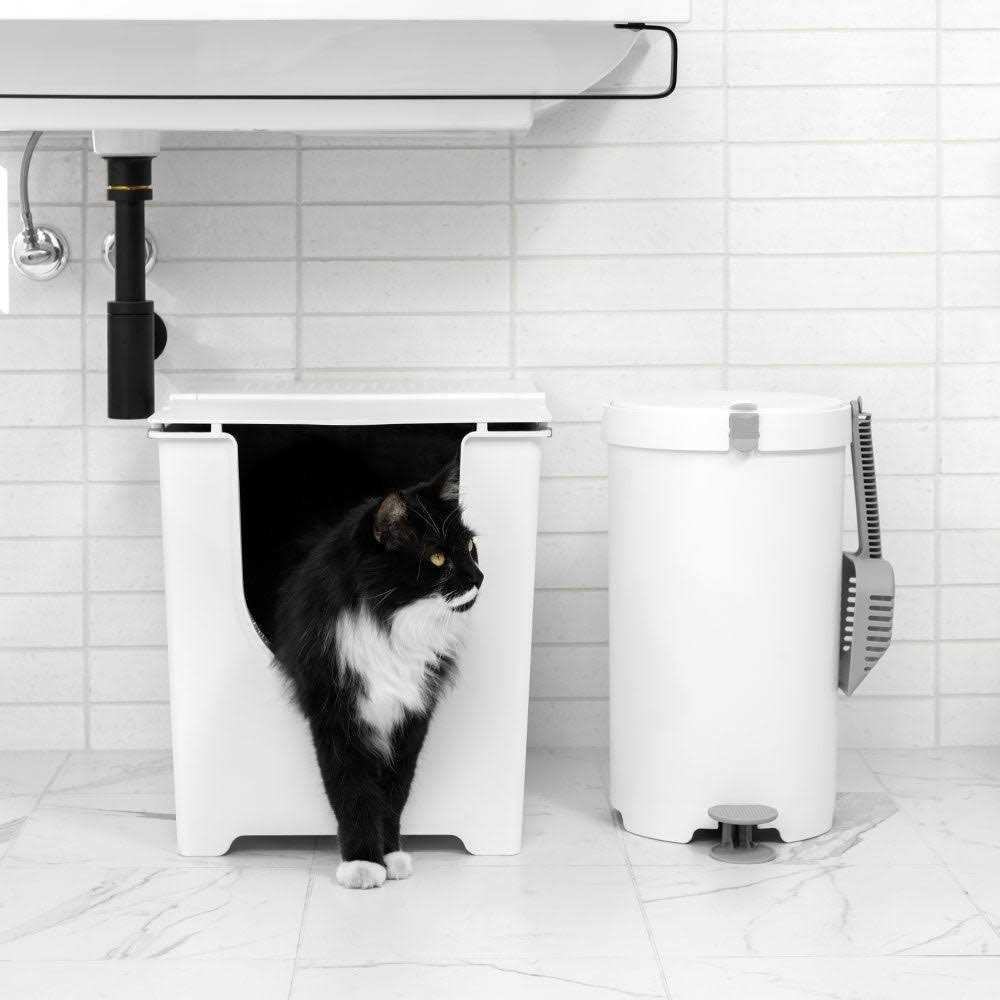 Flip Litter Box with Scoop and Reusable Liner V918