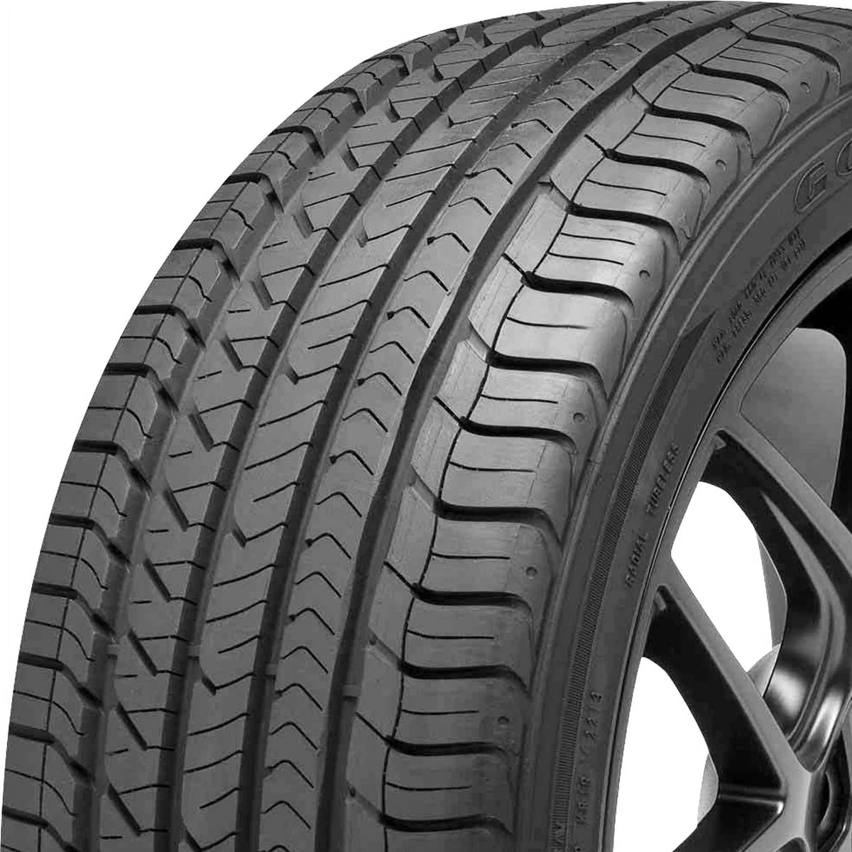 All-Season 225/55R17 97 V Tire P942
