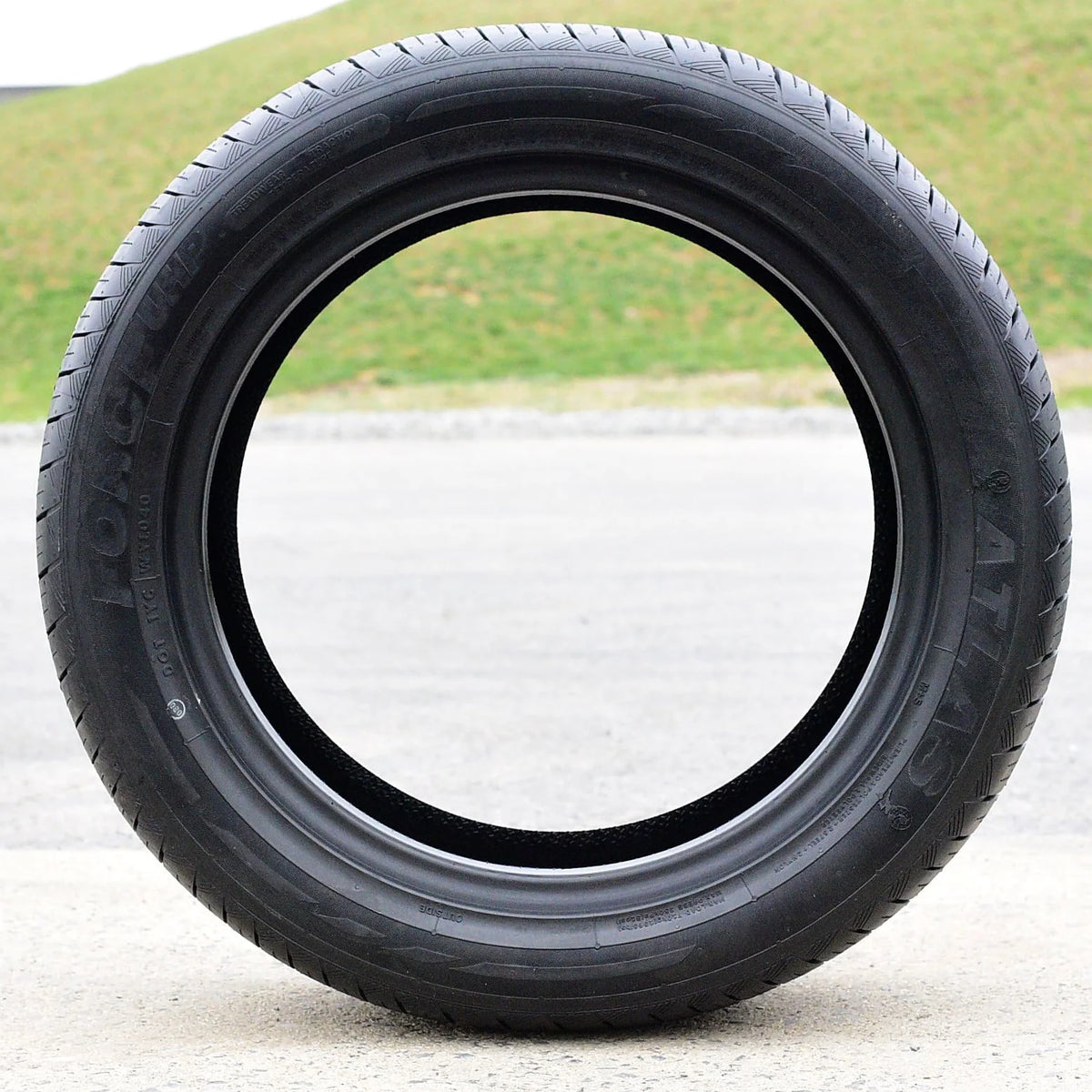 Pair of 2 245/40R18 97Y XL High Performance All Season Tires H118