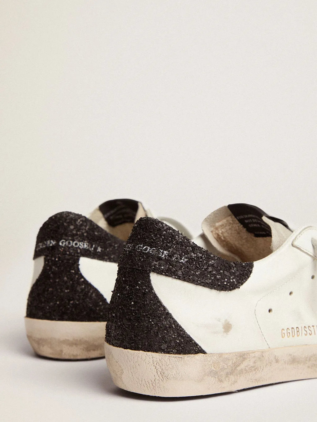 Super-Star sneakers with gold star and glittery black heel tab H484