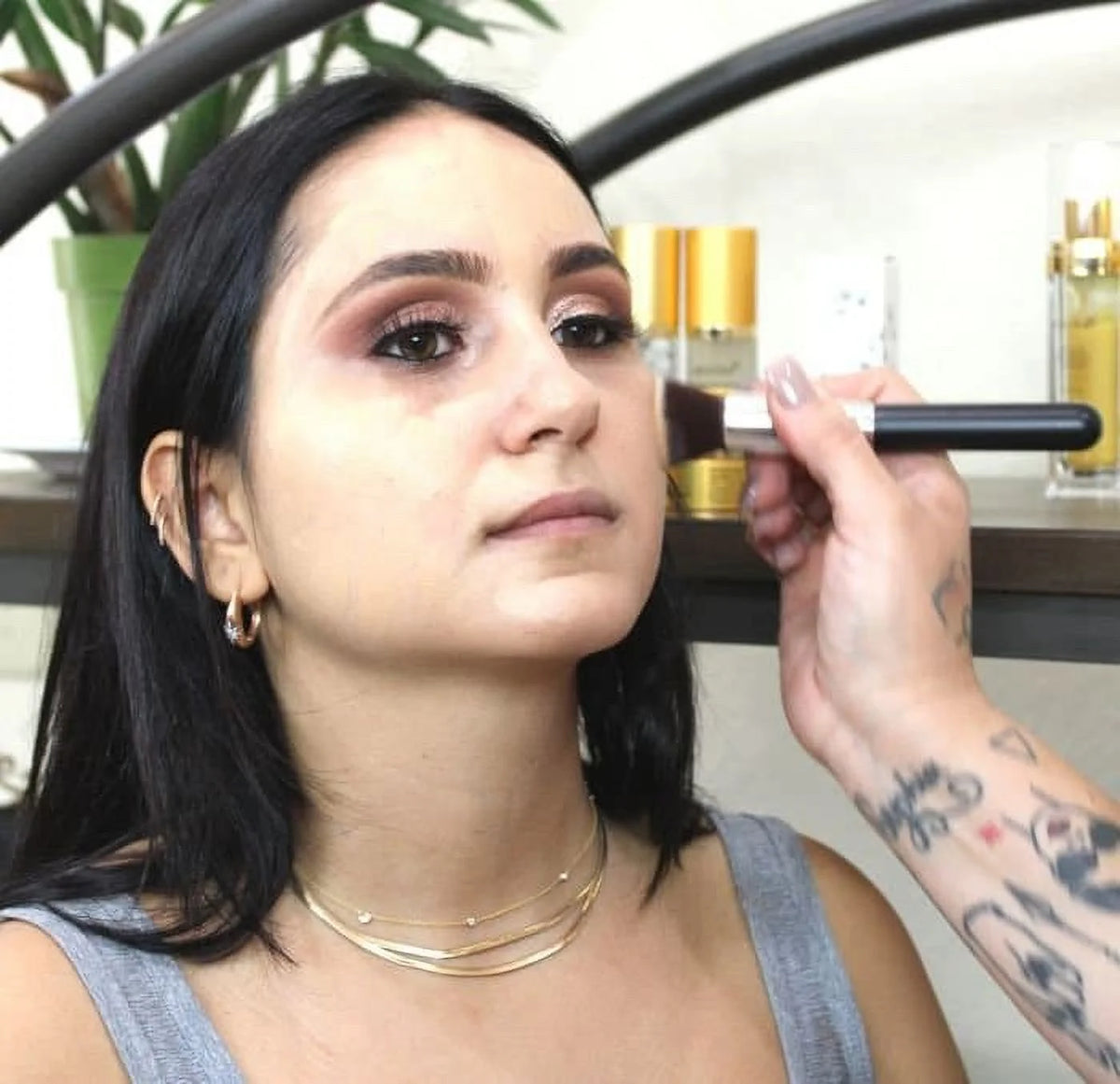 Liquid Foundation Satin Finish B93845