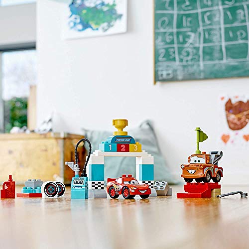 LEGO DUPLO Cars Lightning McQueen's Race Day 10924 Toddler Toy with Lightning McQueen and Mater (42 Pieces) Z836
