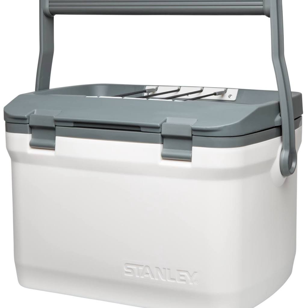16 Quart Outdoor Cooler, Green Y661665