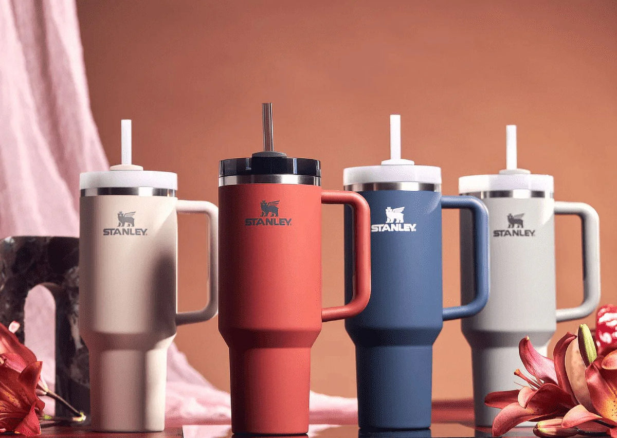 Stainless Steel Vacuum Insulated Tumbler with Lid and Straw I7440
