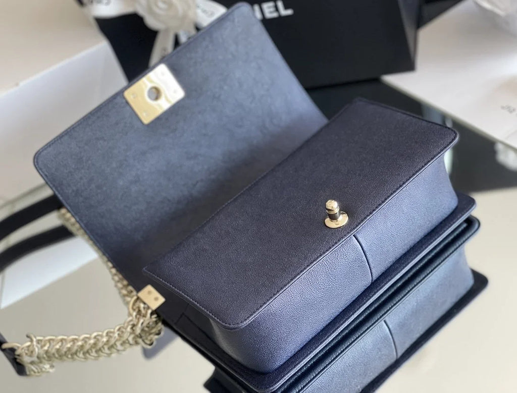 Medium Dark Blue Handbag L48907