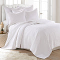 White Reversible King Quilt L477