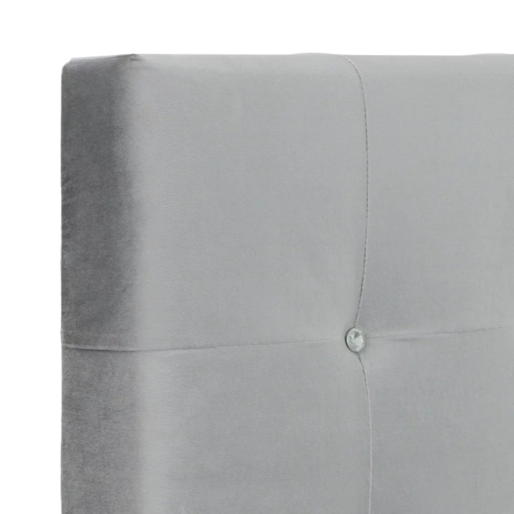 King Bed with 2 Nightstands Q749952