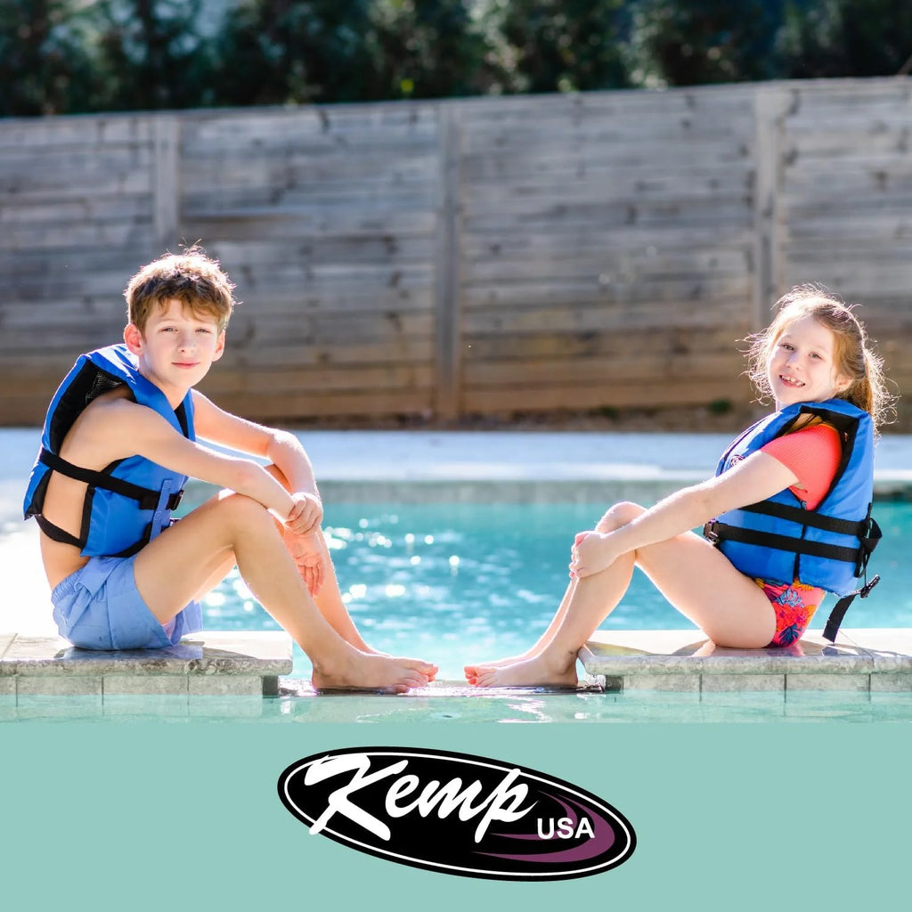 4-Pack Adult Life Jackets in Carry Case Y61776